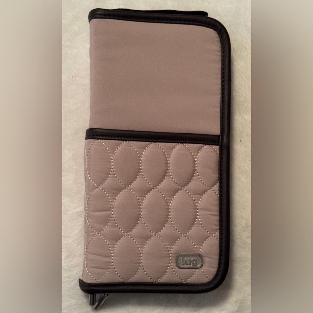 Lug Canter Collection Travel Passport Holder EUC